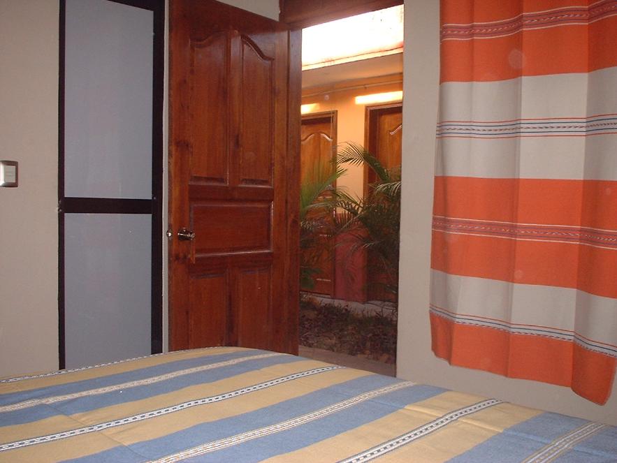 * Habitaciones comfortables *  Camas king size,  matrimoniales, Individuales.